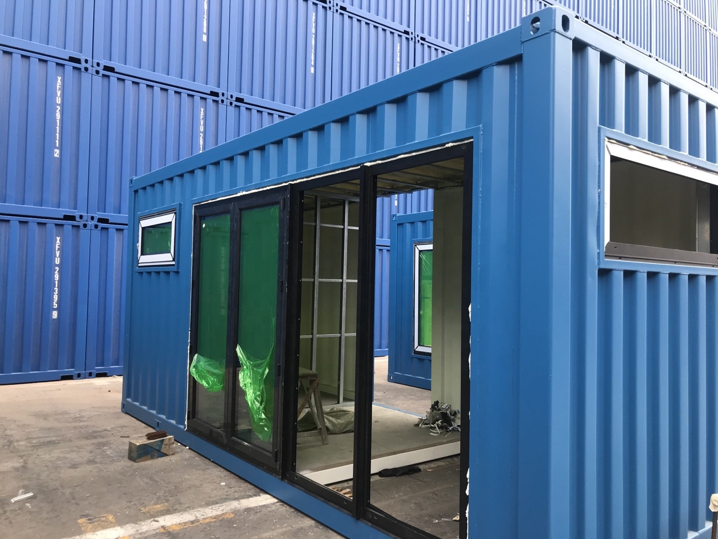 Superhouse US market Container house soundproof aluminum windows