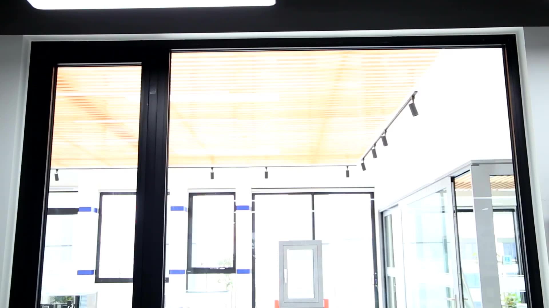 Superhouse Villa house use aluminum glass swing door with sidelight